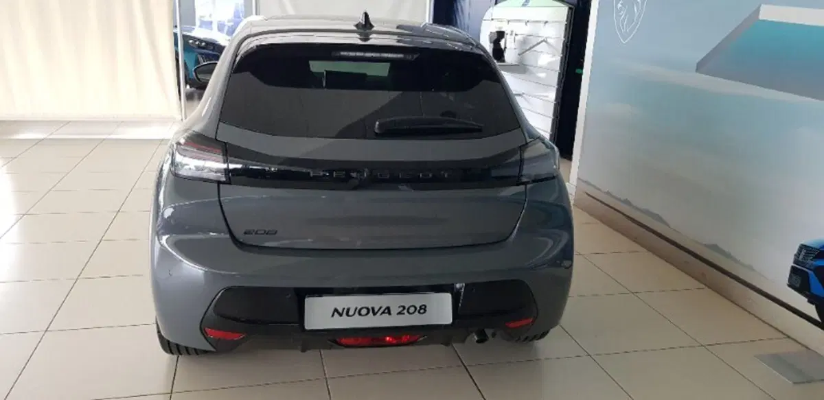 Peugeot 208 usata a Pordenone (5)