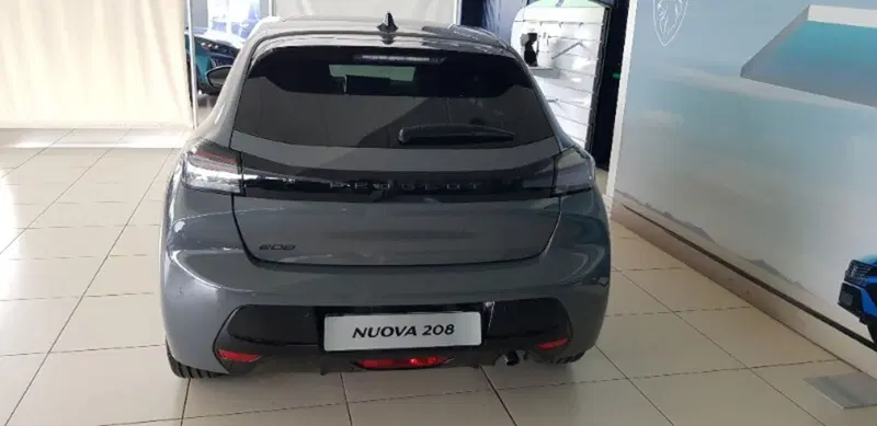 Peugeot 208 usata a Pordenone (5)