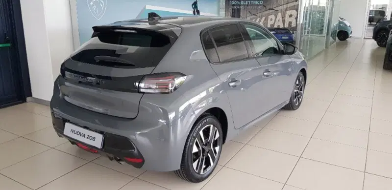 Peugeot 208 usata a Pordenone (6)