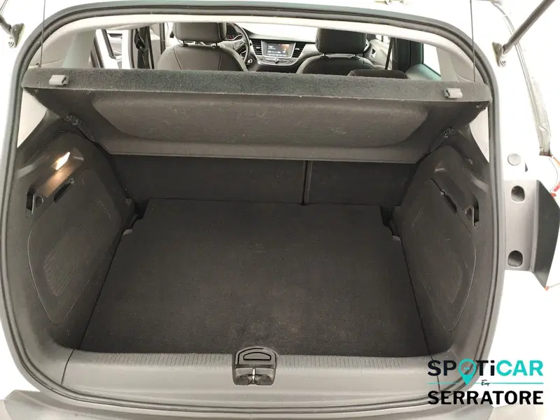 Opel Crossland X usata a Como (10)