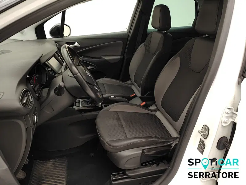 Opel Crossland X usata a Como (8)