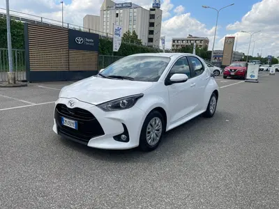 Toyota Yaris 1.0 5 porte Active del 2023 usata a Piacenza