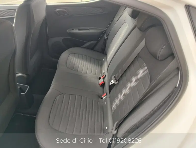 Hyundai i10 nuova a Torino (15)