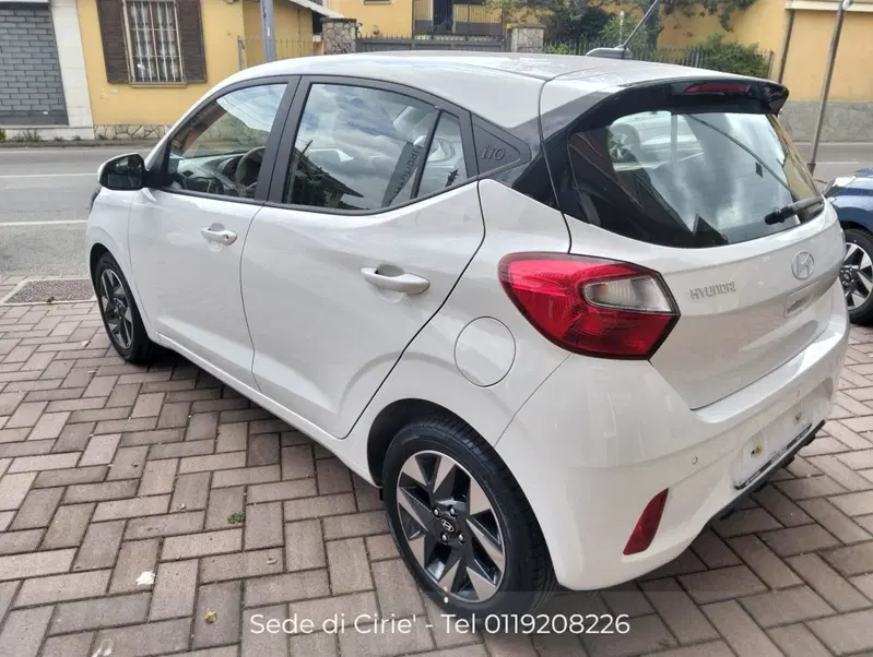Hyundai i10 nuova a Torino (3)