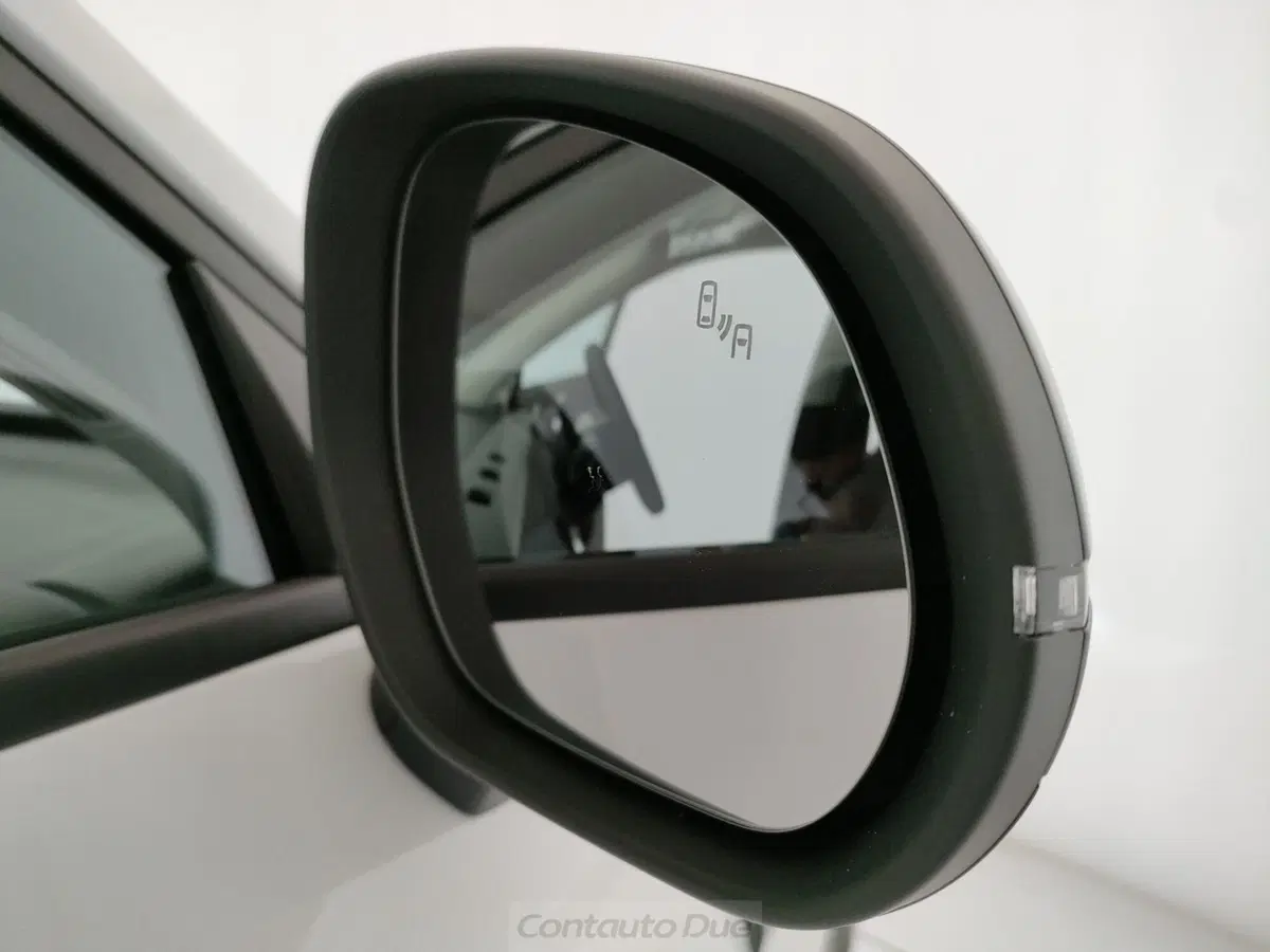 Leapmotor B10 nuova a Caserta (20)