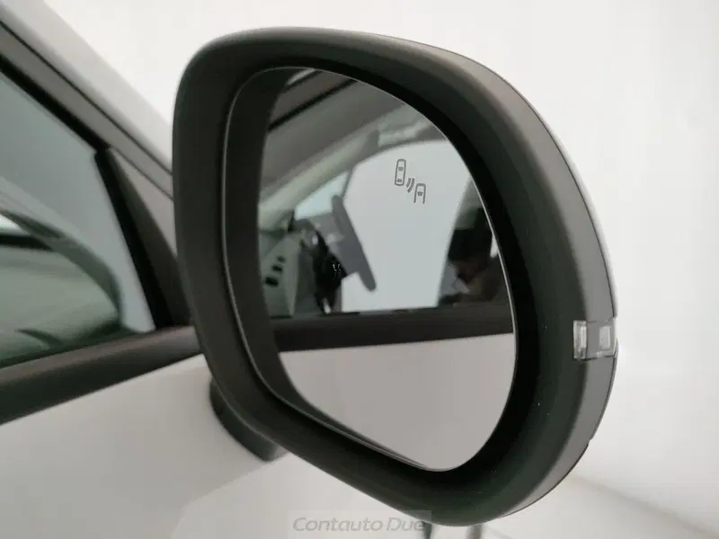 Leapmotor B10 nuova a Caserta (20)