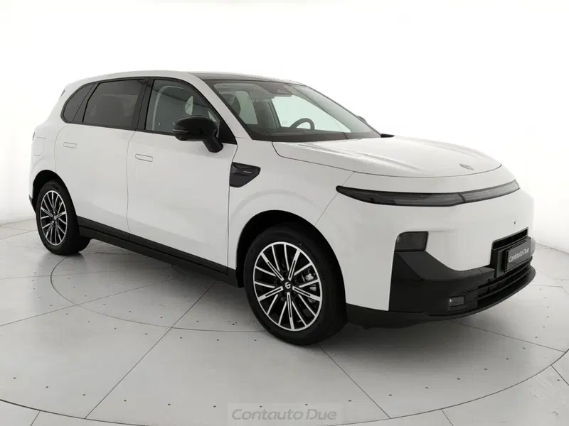 Leapmotor B10 nuova a Caserta (3)