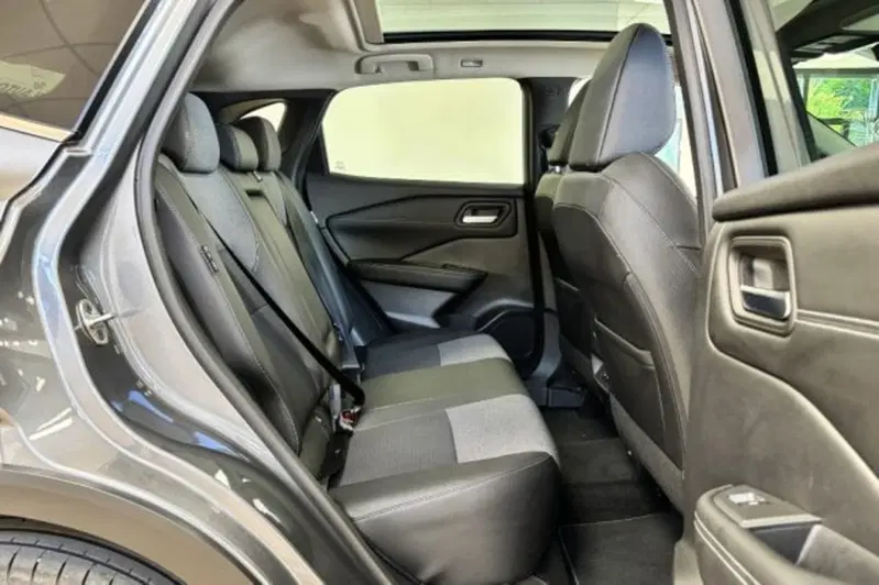 Nissan Qashqai usata a Latina (11)