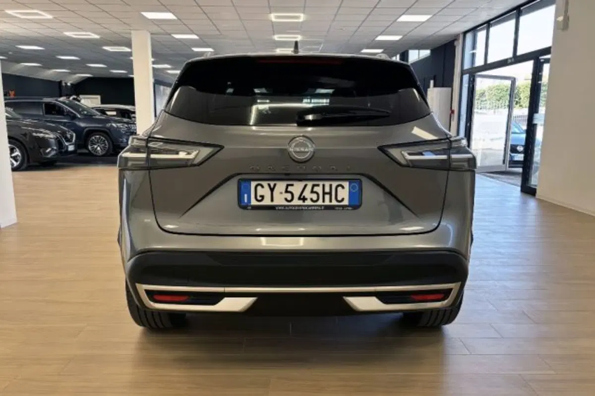 Nissan Qashqai usata a Latina (6)