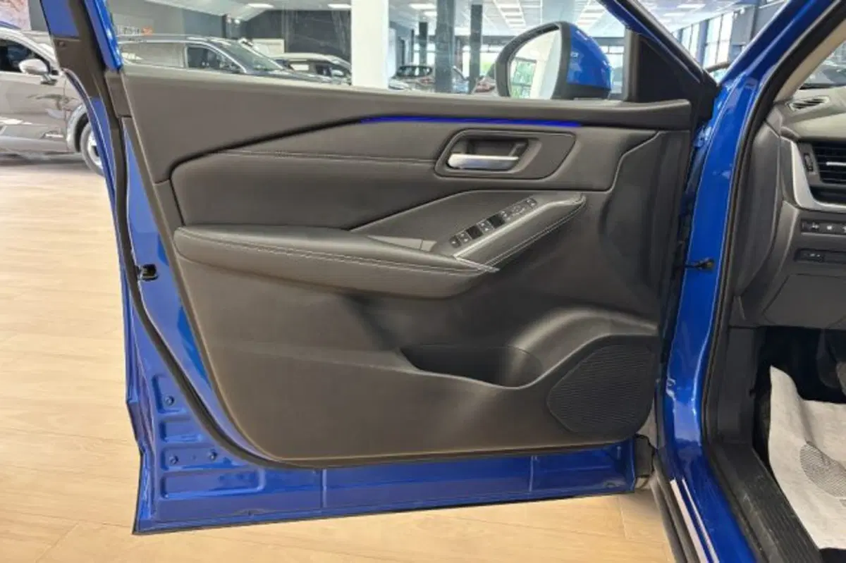 Nissan Qashqai usata a Latina (12)