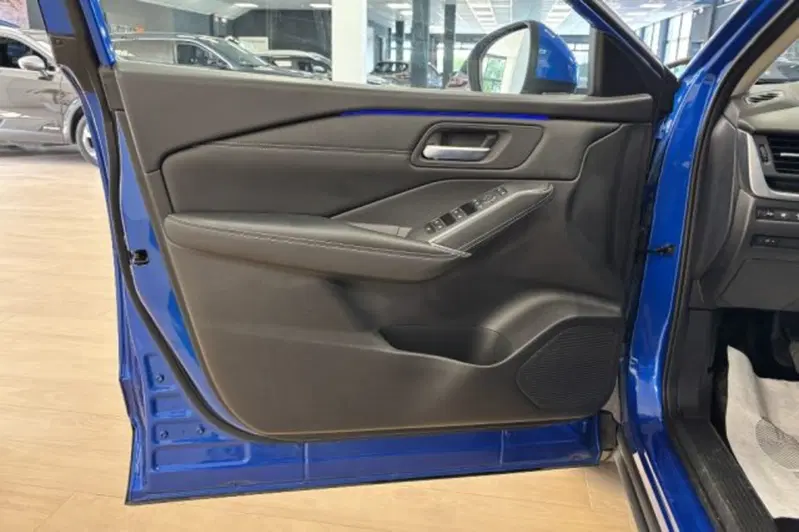 Nissan Qashqai usata a Latina (12)