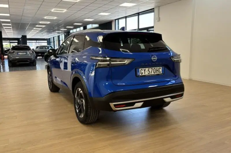 Nissan Qashqai usata a Latina (5)