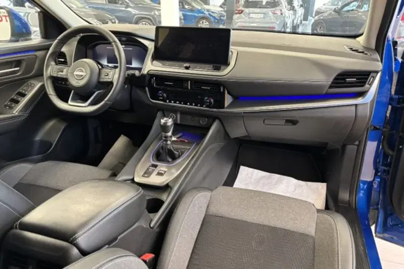 Nissan Qashqai usata a Latina (9)
