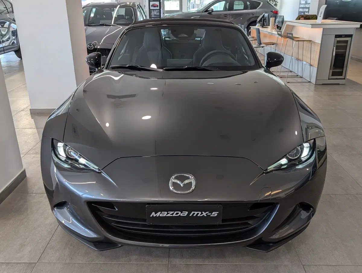 Mazda MX-5 nuova a Napoli (2)