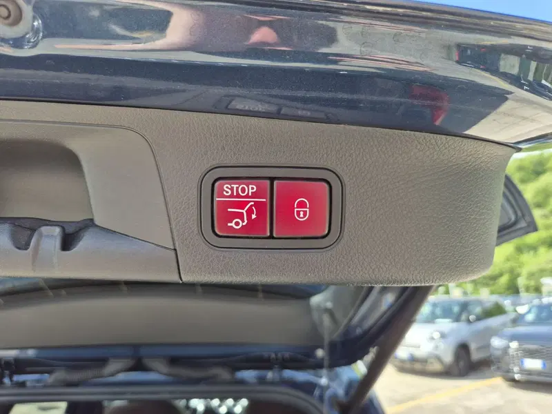 Mercedes-Benz GLA SUV usata  (16)