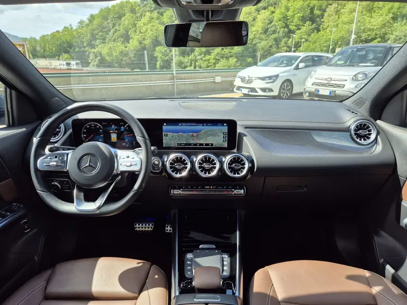 Mercedes-Benz GLA SUV usata  (8)