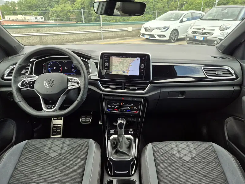 Volkswagen T-Roc usata  (8)