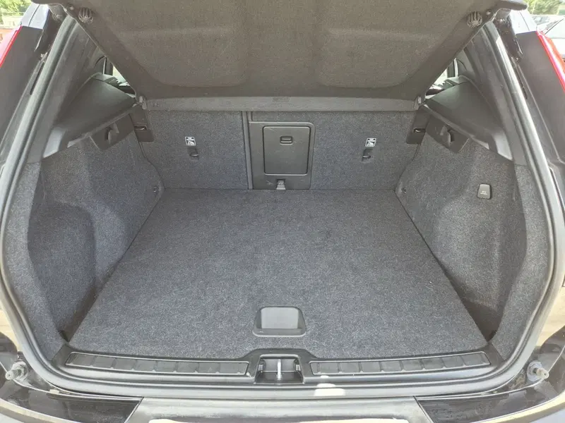 Volvo XC40 usata  (12)