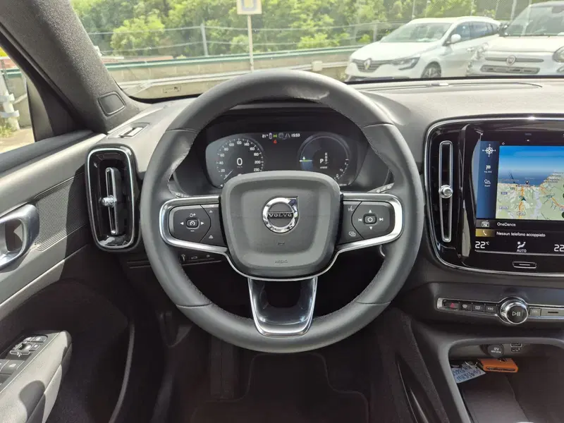 Volvo XC40 usata  (16)