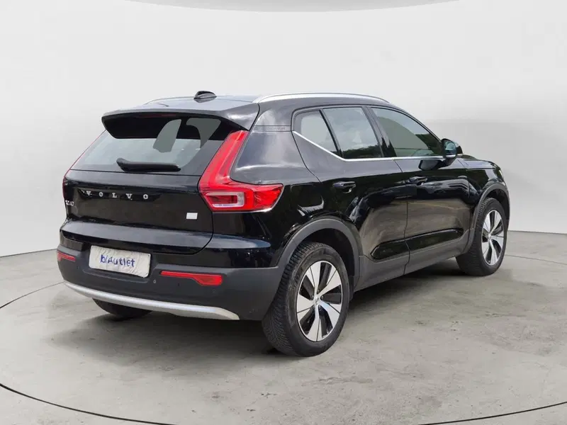 Volvo XC40 usata  (4)