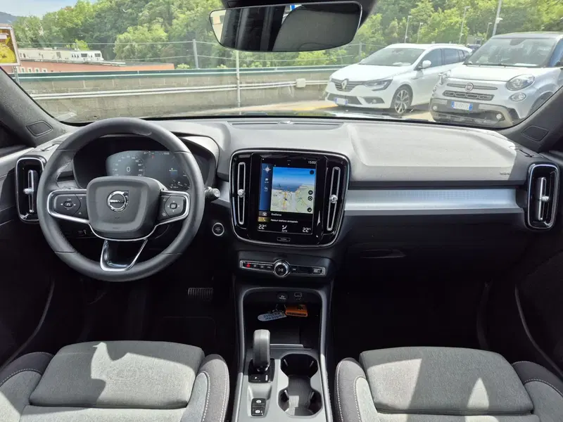 Volvo XC40 usata  (8)