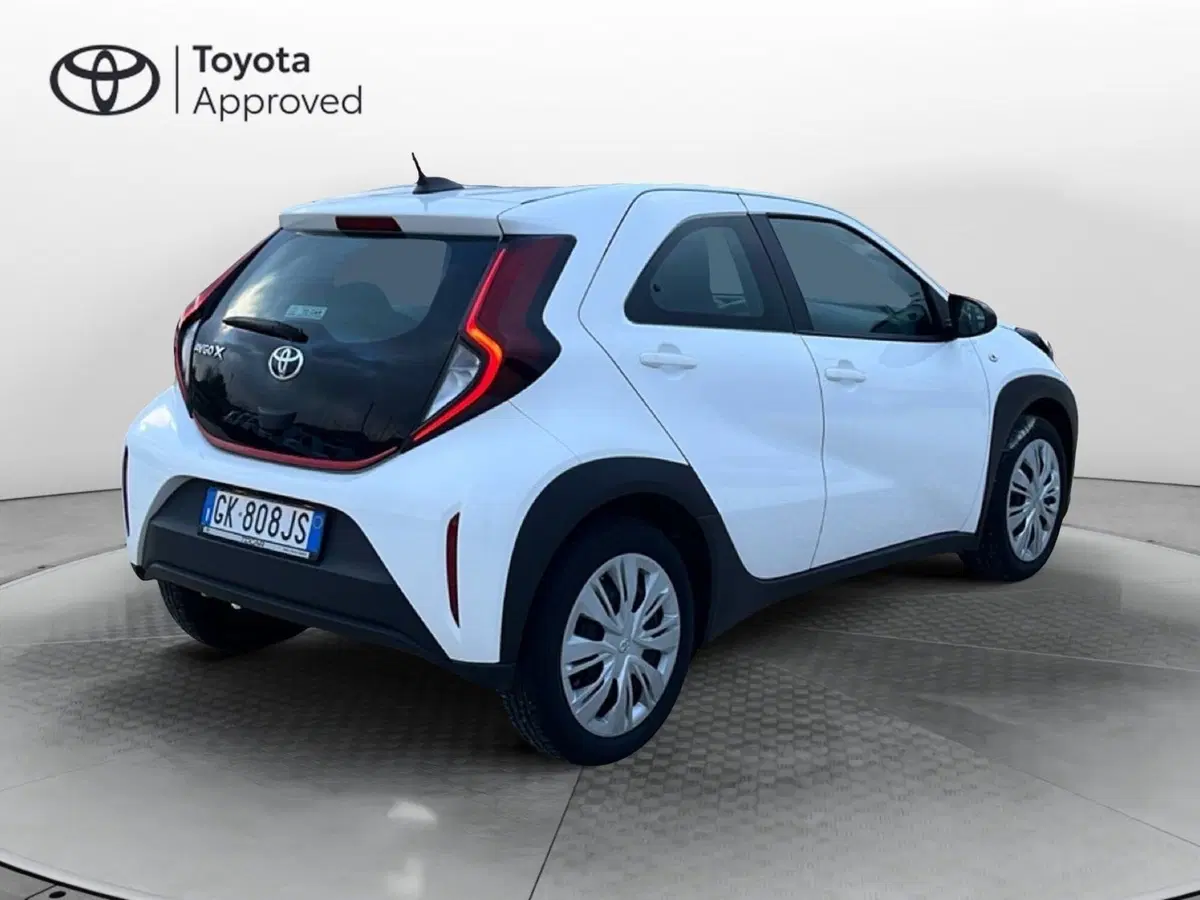 Toyota Aygo X usata a Catania (2)