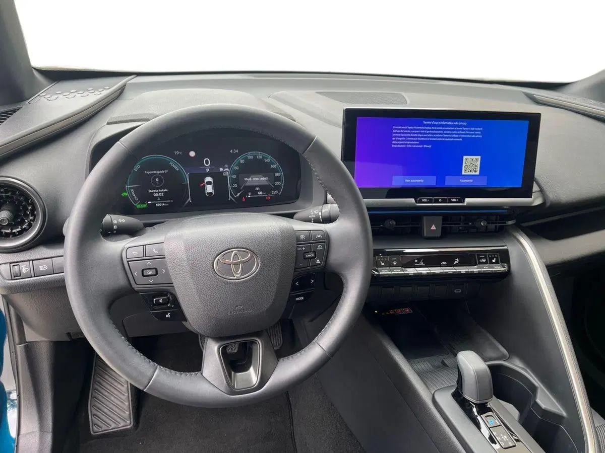 Toyota Toyota C-HR usata a Catania (8)