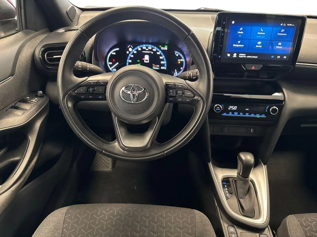 Toyota Yaris Cross usata a Prato (12)