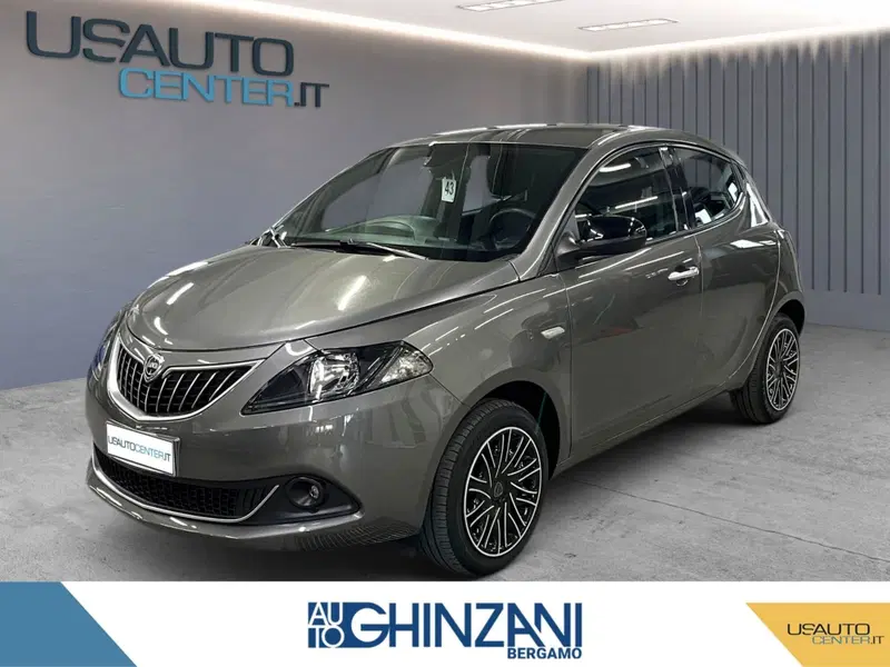 Lancia Ypsilon usata a Bergamo