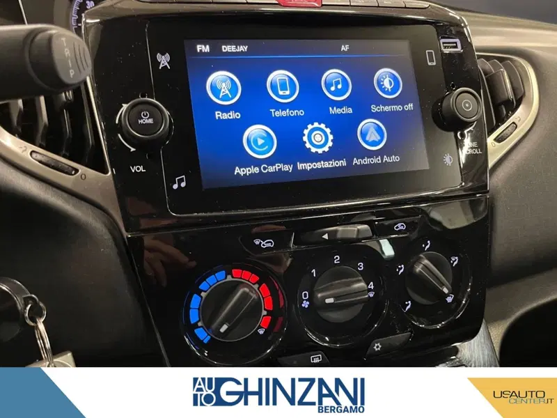 Lancia Ypsilon usata a Bergamo (11)