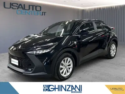 Toyota Toyota C-HR 1.8 hv Active eco fwd e-cvt del 2024 usata a Bergamo