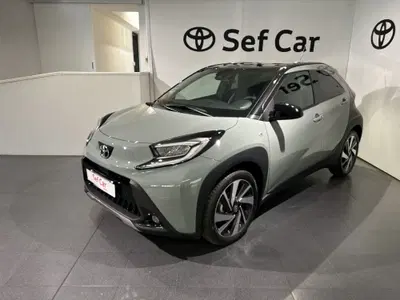 Toyota Aygo X 1.0 VVT-i 72 CV 5p. Undercover S-CVT del 2024 usata a Milano