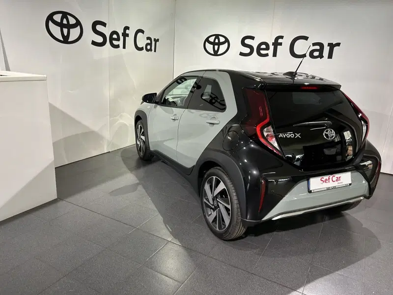 Toyota Aygo X usata a Milano (4)