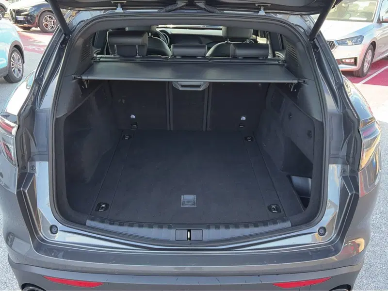 Alfa Romeo Stelvio usata a Campobasso (13)