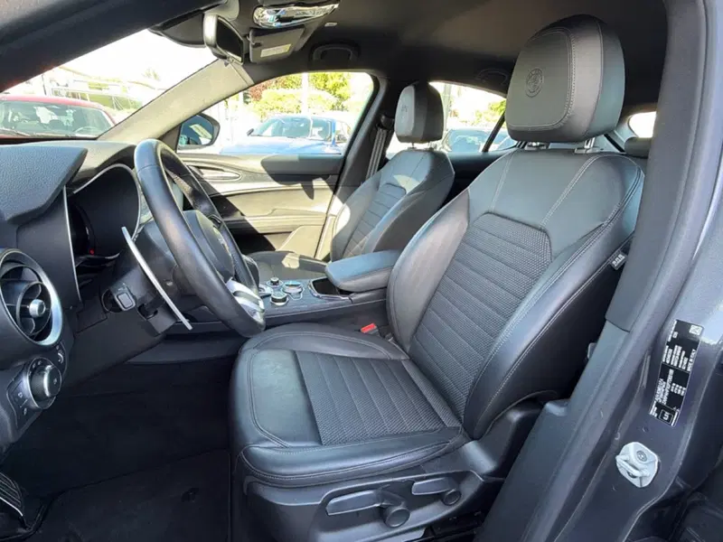Alfa Romeo Stelvio usata a Campobasso (16)
