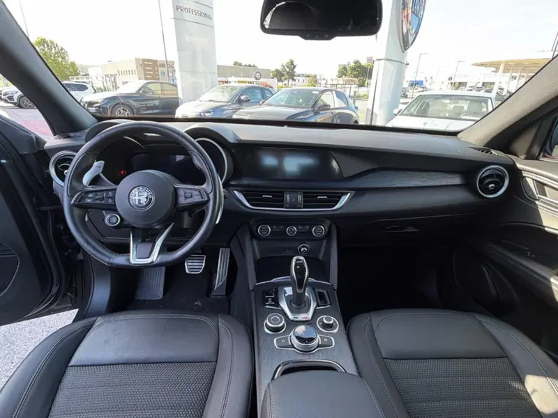 Alfa Romeo Stelvio usata a Campobasso (18)