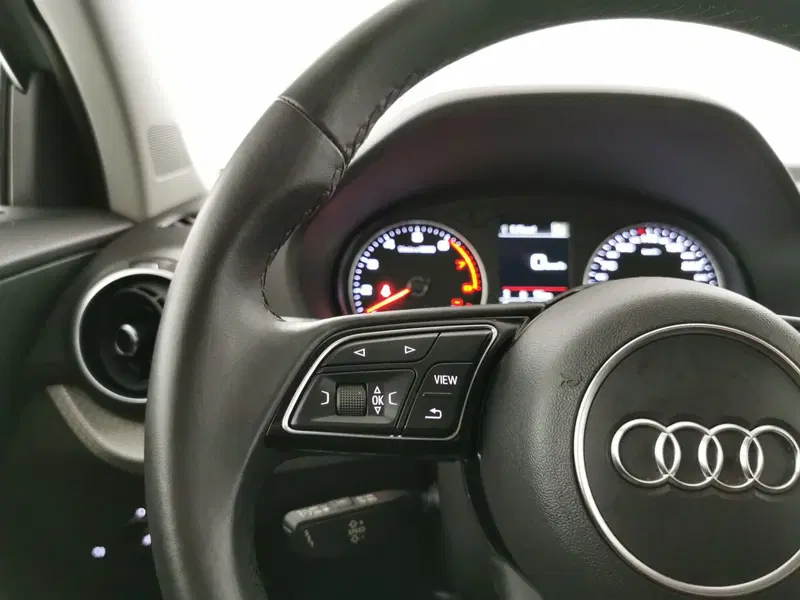 Audi Q2 usata a Chieti (10)