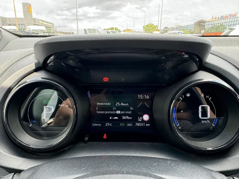 Toyota Yaris usata a Modena (10)