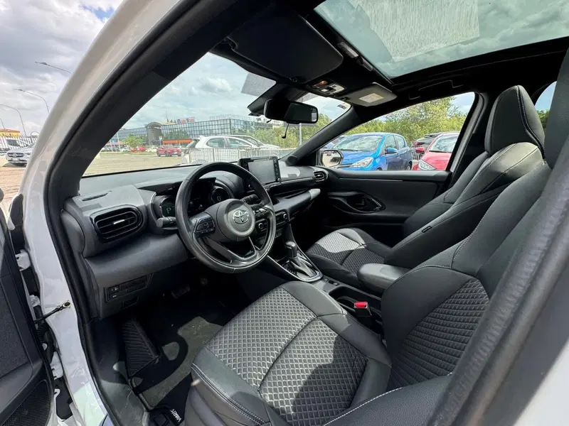 Toyota Yaris usata a Modena (12)