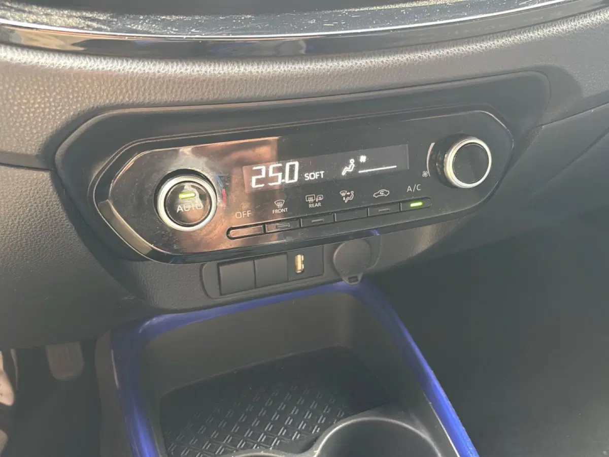 Toyota Aygo X usata a Bologna (15)