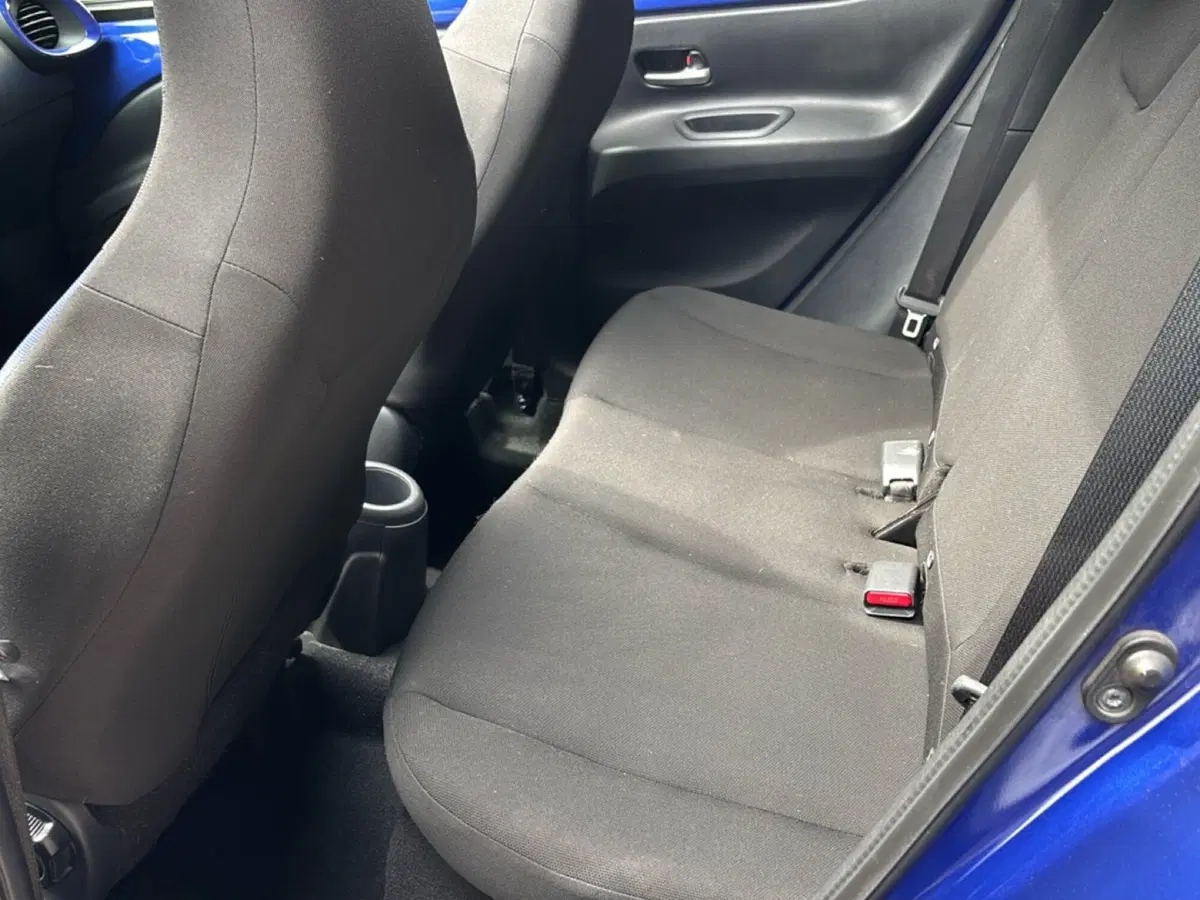 Toyota Aygo X usata a Bologna (9)