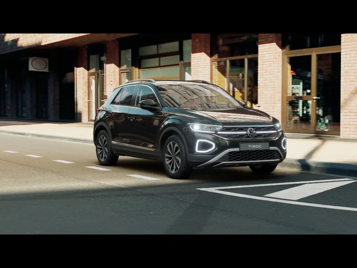 Volkswagen T-Roc nuova a Livorno (4)