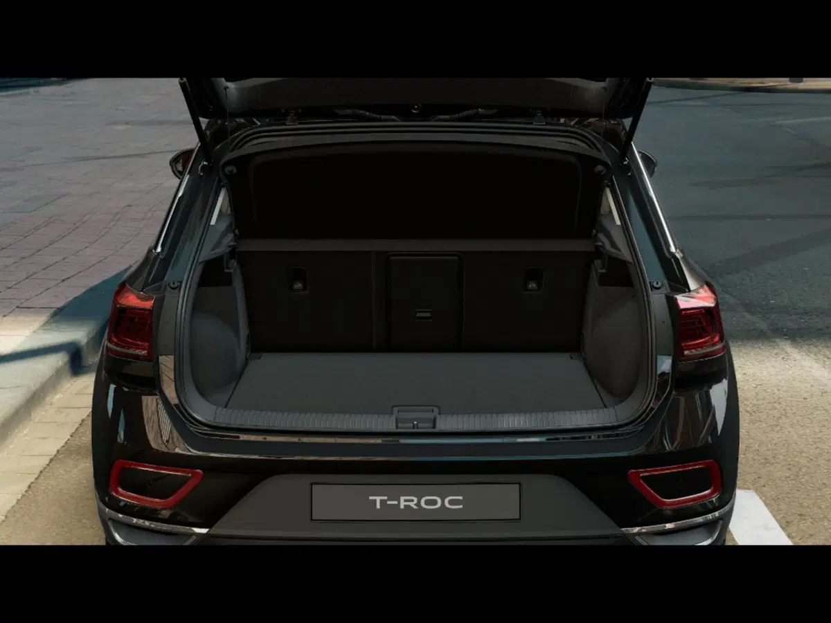 Volkswagen T-Roc nuova a Livorno (9)