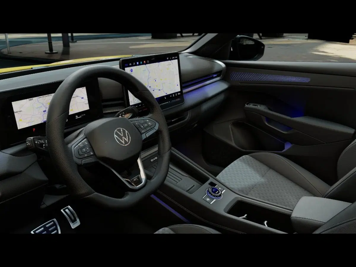 Volkswagen T-Roc nuova a Livorno (6)