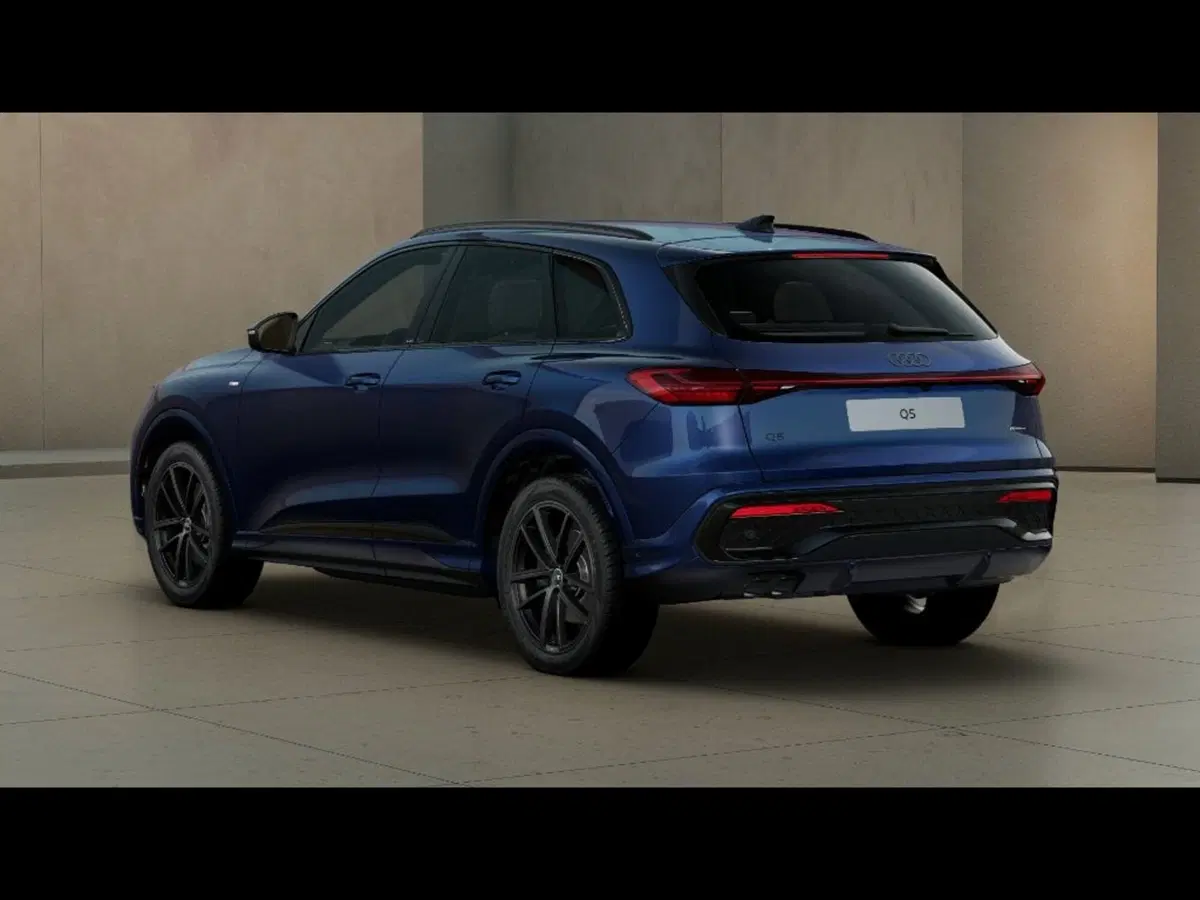 Audi Q5 nuova a Livorno (3)