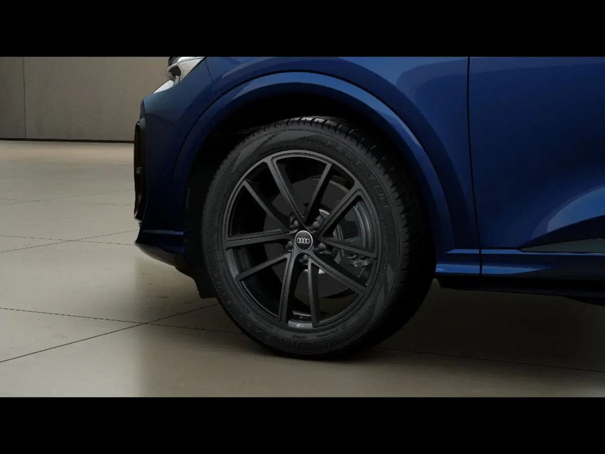 Audi Q5 nuova a Livorno (6)