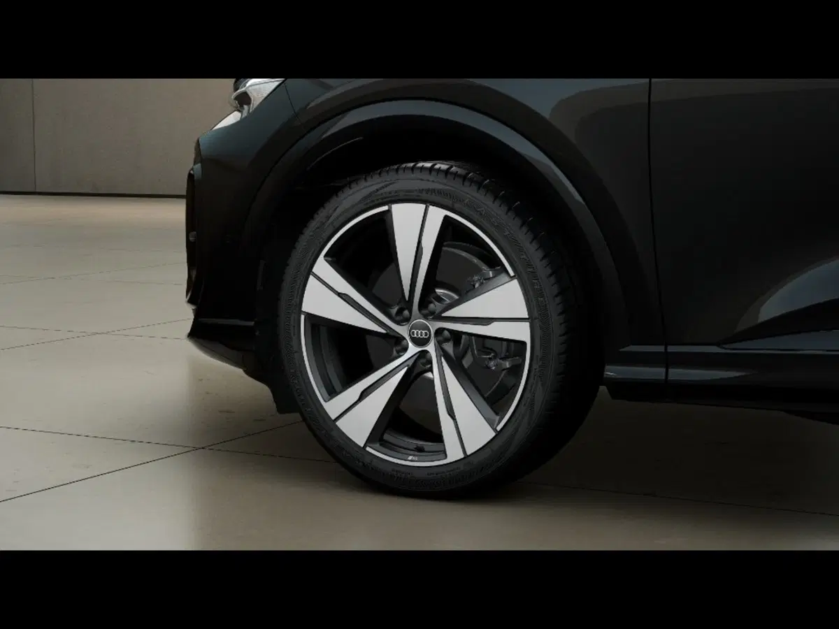 Audi Q5 nuova a Pisa (6)