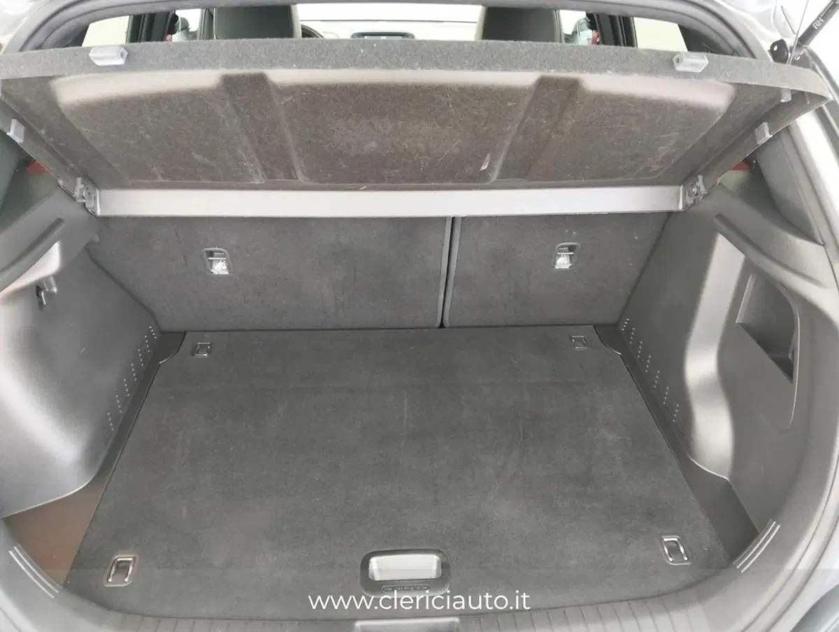 Hyundai Kona usata a Como (20)