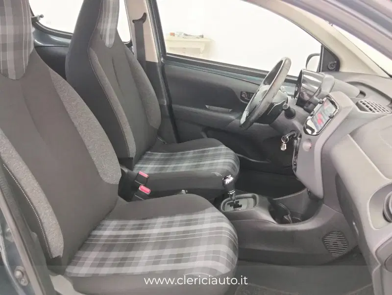 Peugeot 108 usata a Como (3)