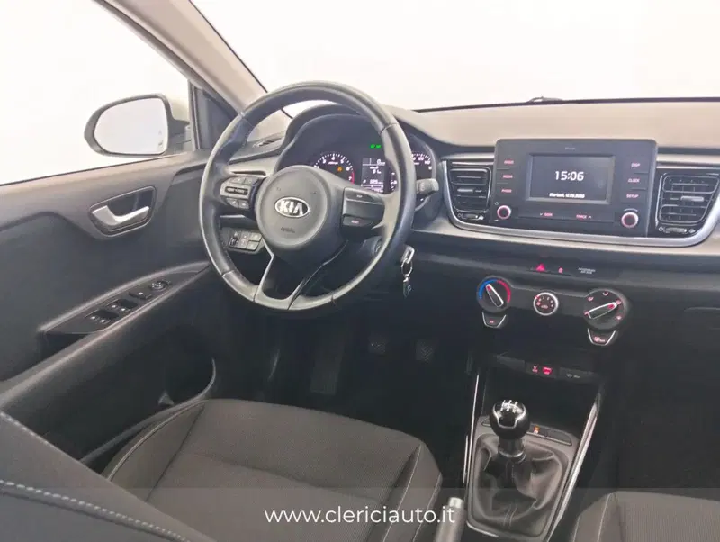 Kia Rio usata a Como (10)